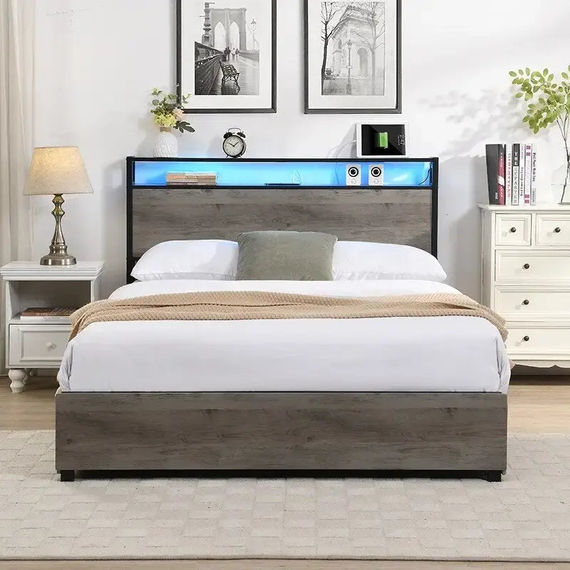 Lit plateforme en bois et métal avec tête de lit de rangement