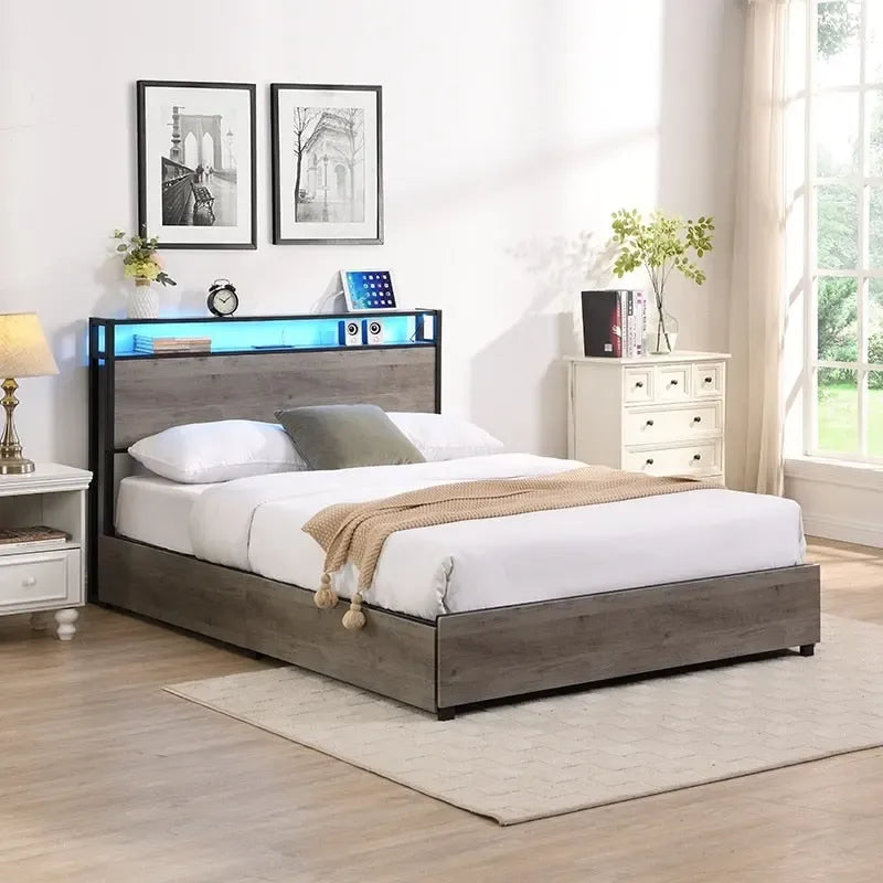 Lit plateforme en bois et métal avec tête de lit de rangement
